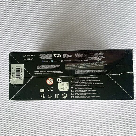 Funko Pop! Tees MOTU GITD MASTERS OF THE UNIVERSE Evil Lyn with Unisex Size M - Picture 7 of 9